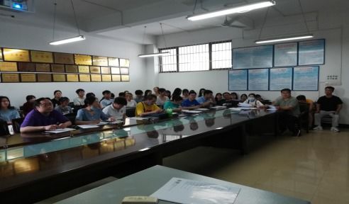 大學生創(chuàng)新創(chuàng)業(yè)調(diào)研,大學生創(chuàng)新創(chuàng)業(yè)調(diào)研的背景與意義,大學生創(chuàng)新創(chuàng)業(yè)調(diào)研總結(jié)報告