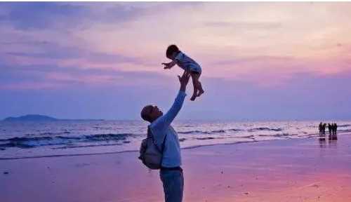 寫給爸爸的話暖心到哭,送給父親一句暖心的話簡(jiǎn)短圖1