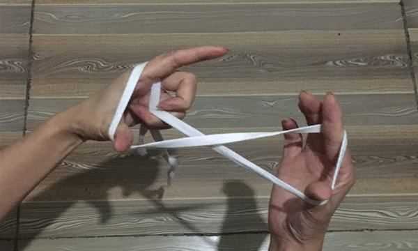 如何系蝴蝶結(jié),蝴蝶結(jié)怎么系視頻慢動作圖20