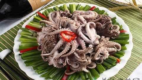 八爪魚的墨汁有營養(yǎng)嗎,吃八爪魚動不動就是爆頭八爪魚的墨汁真的能吃
