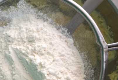 面粉太多會(huì)影響蛋糕膨脹,面粉太多會(huì)影響蛋糕膨脹嗎圖6