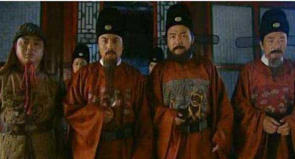 蕃臺和臬臺誰大,清朝的制臺、撫臺、臬臺、藩臺、道臺、府臺、學(xué)臺各是多大的官_百度...圖13