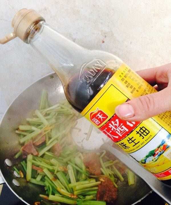 西芹炒多久才算熟,西芹煮多長時(shí)間能熟圖10
