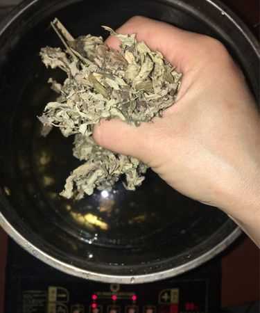 艾葉可以用來(lái)洗臉祛痘嗎