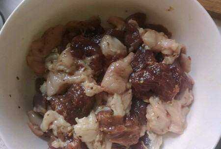 空氣炸鍋怎么烤羊肉,用空氣炸鍋烤羊肉串需要多長(zhǎng)時(shí)間多少溫度圖8