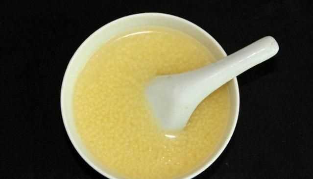 小米粥怎么熬粘稠又香，小米粥怎么熬，可以用砂鍋來(lái)熬嗎，大概要熬多久？圖4