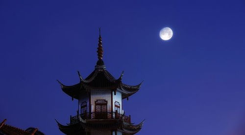 關(guān)于思鄉(xiāng)思鄉(xiāng)情感的詩(shī)句