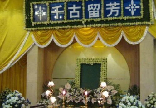 關(guān)于長輩過世的詩句