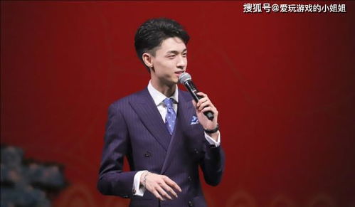 關于德云社秦霄賢的作文開頭