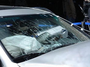 汽車(chē)前擋風(fēng)玻璃貼膜注意事項(xiàng),汽車(chē)擋風(fēng)玻璃貼膜后注意事項(xiàng),汽車(chē)冬天貼膜注意事項(xiàng)