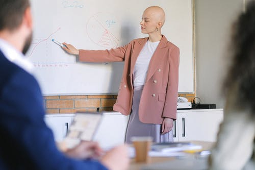 丹武天尊重生小說主人公龍傲天無彈窗閱讀