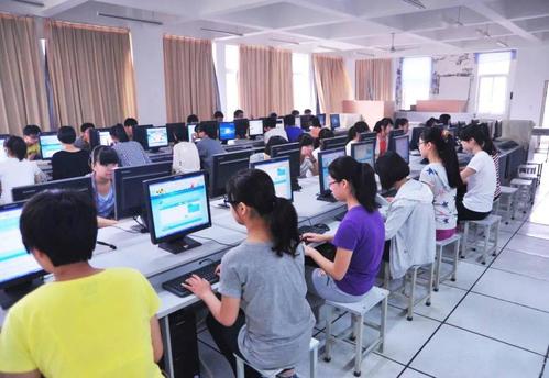 電子商務(wù)專業(yè)的學(xué)生畢業(yè)后可以從事哪些工作？