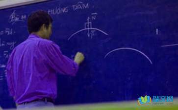 小學(xué)班主任教育隨筆