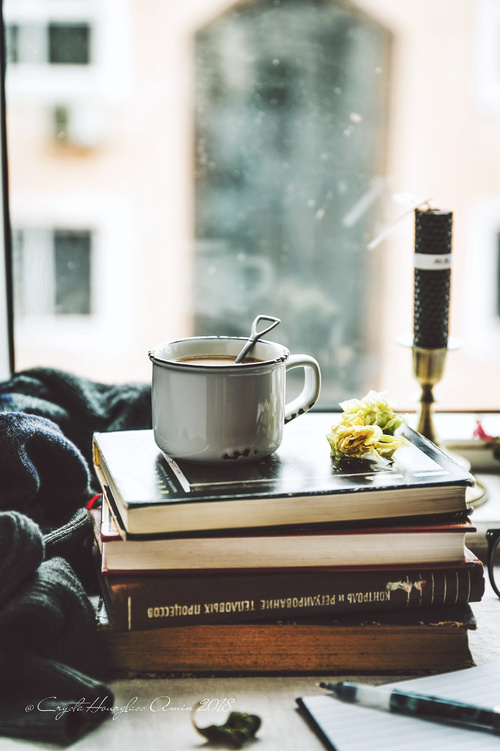 微信說說心情句子大全  過去的一頁不要再翻，翻落的灰塵會(huì)迷了眼