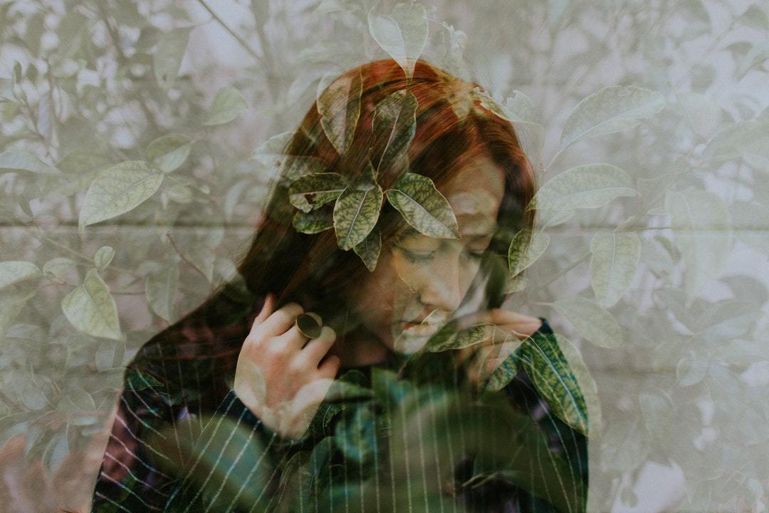 朋友圈很火的深夜語錄 誰不是幾多風雨催，悲苦各自咽