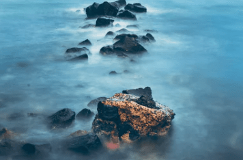 朋友圈很走心的傷感說說大全 九分喜歡 一分尊嚴 放棄你 也放過自己